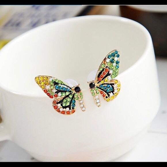 🎉🎉 HP 🎉🎉 🦋 Free People New crystal butterfly studs 🦋 - Picture 4 of 7